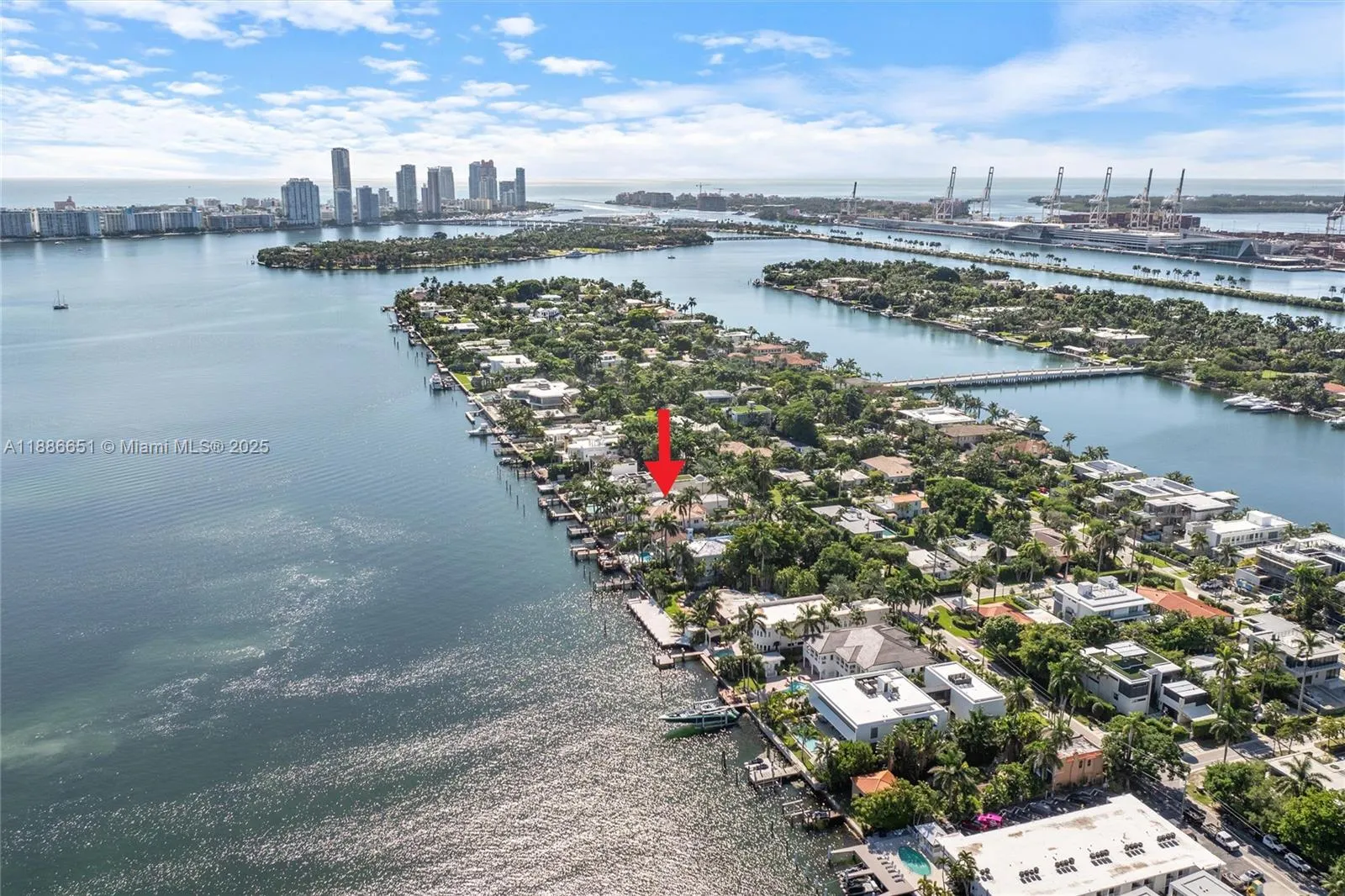 305 N Hibiscus Dr