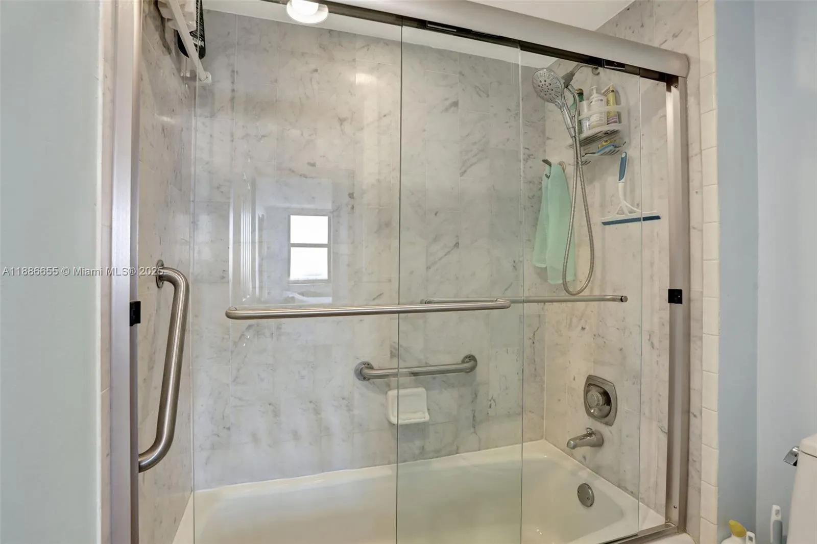 1401 N Riverside Dr, #1403