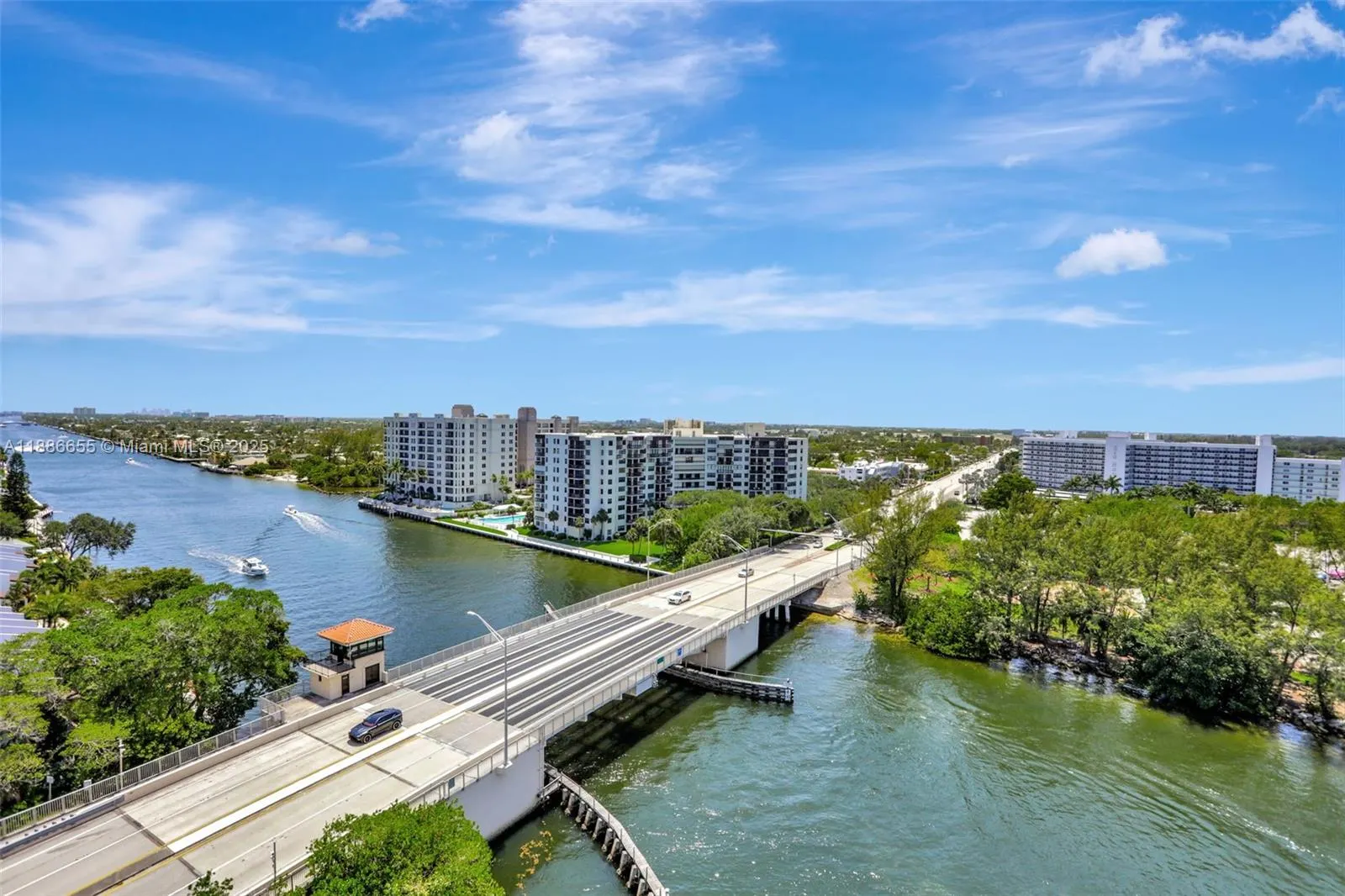1401 N Riverside Dr, #1403