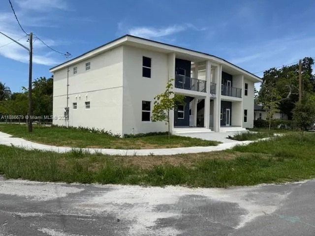 511 SW 1 AVENUE, ##1A