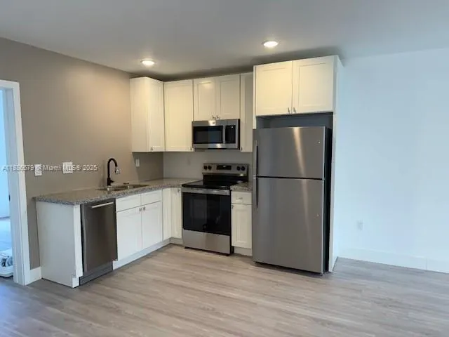 511 SW 1 AVENUE, ##1A