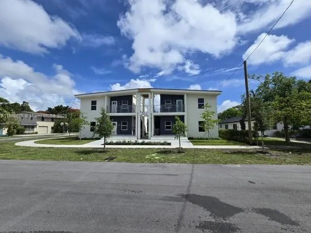 511 SW 1 AVENUE, ##1A