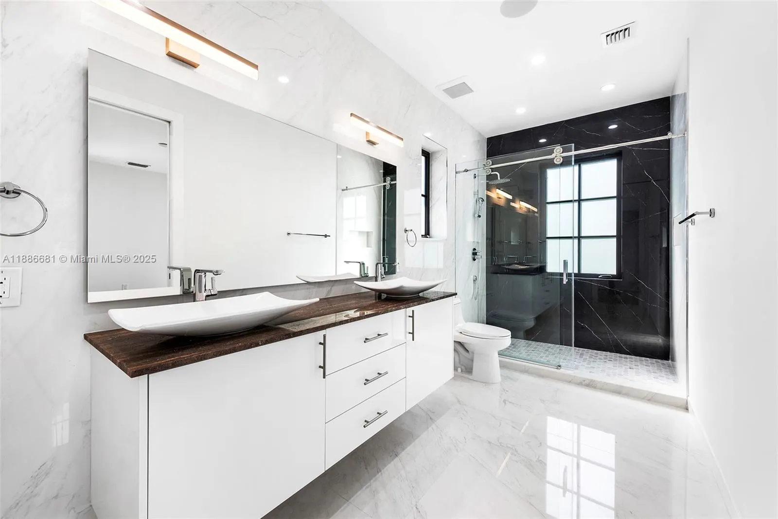 638 Escobar Ave