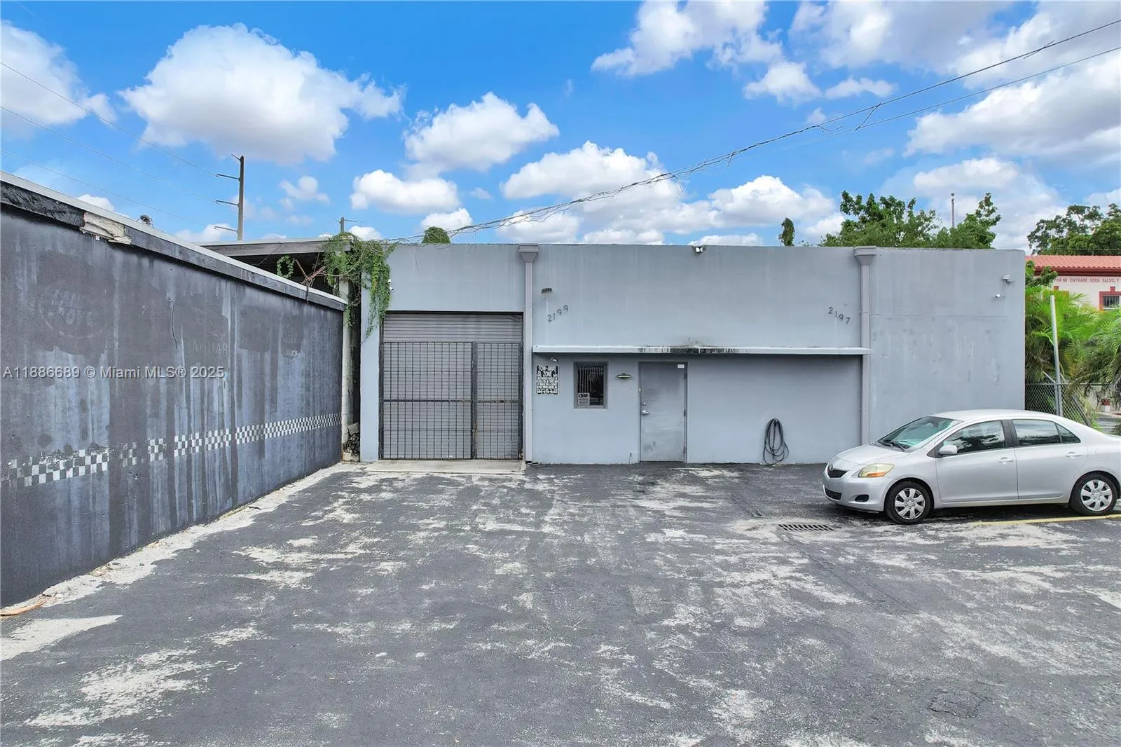 2199 NW 22nd Ct