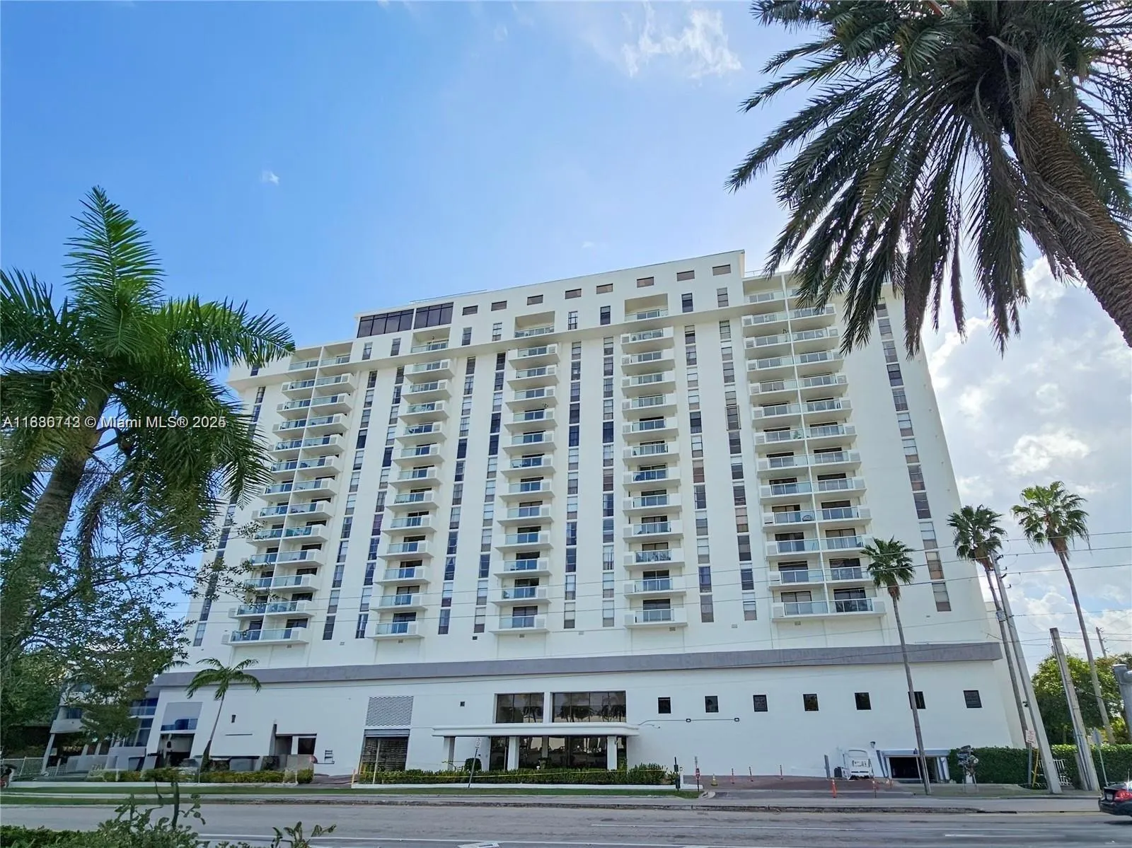 13499 Biscayne Blvd, #1601