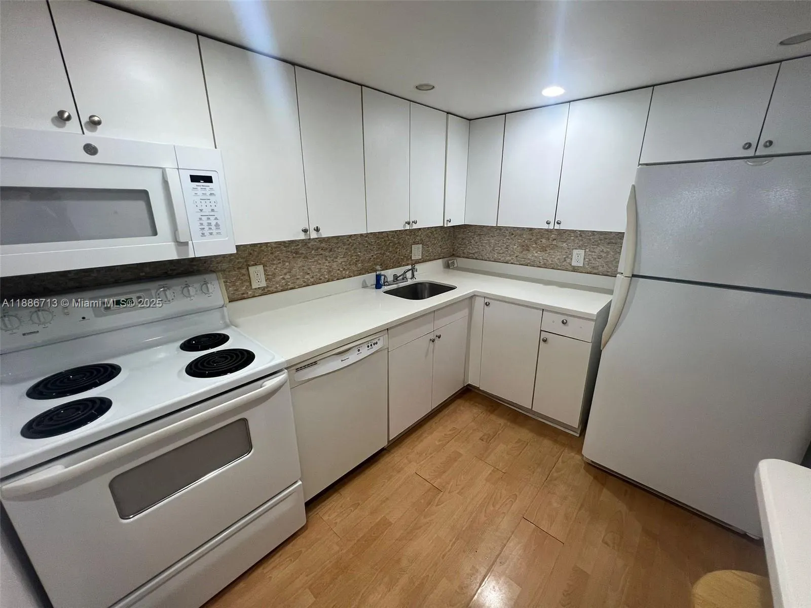 13499 Biscayne Blvd, #1601