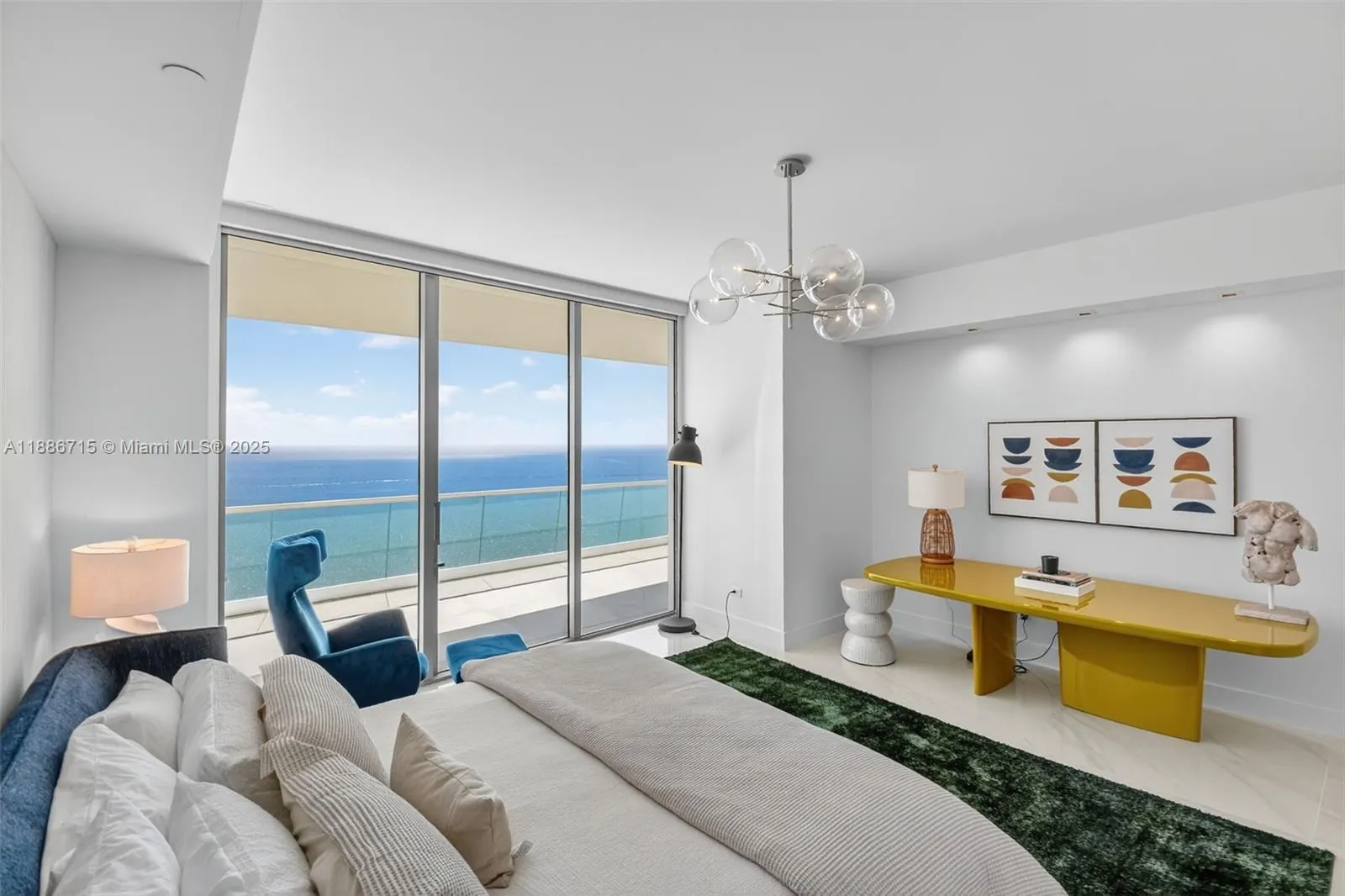 18501 Collins Ave, #2504