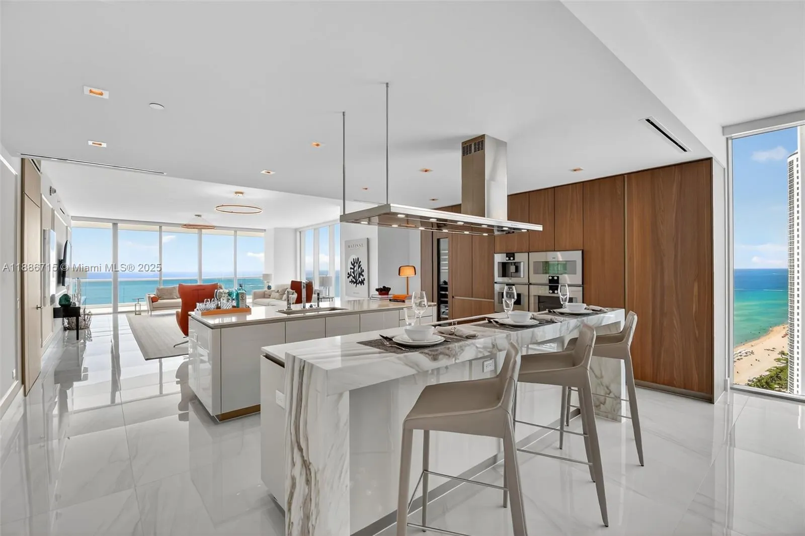18501 Collins Ave, #2504