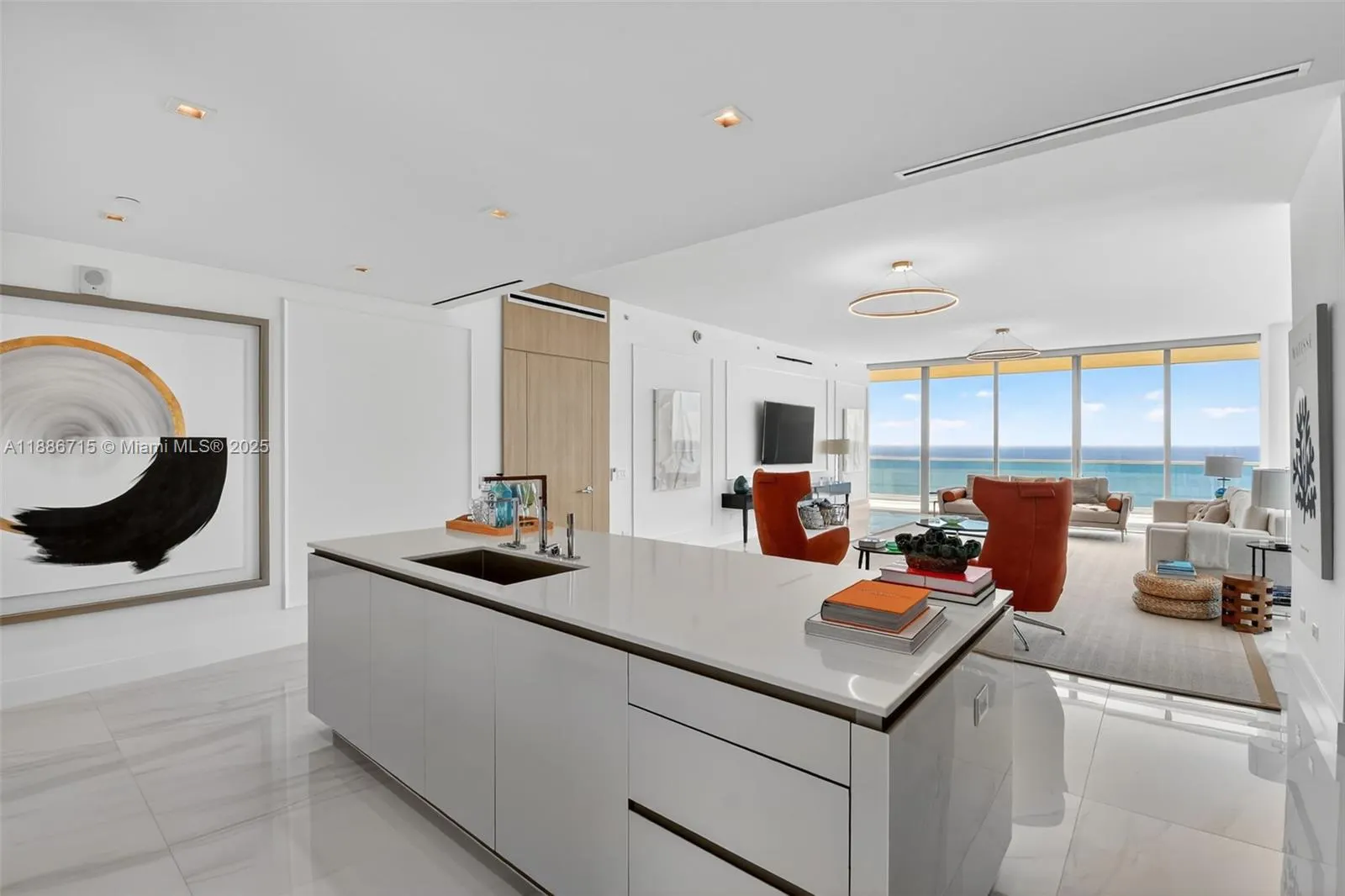 18501 Collins Ave, #2504