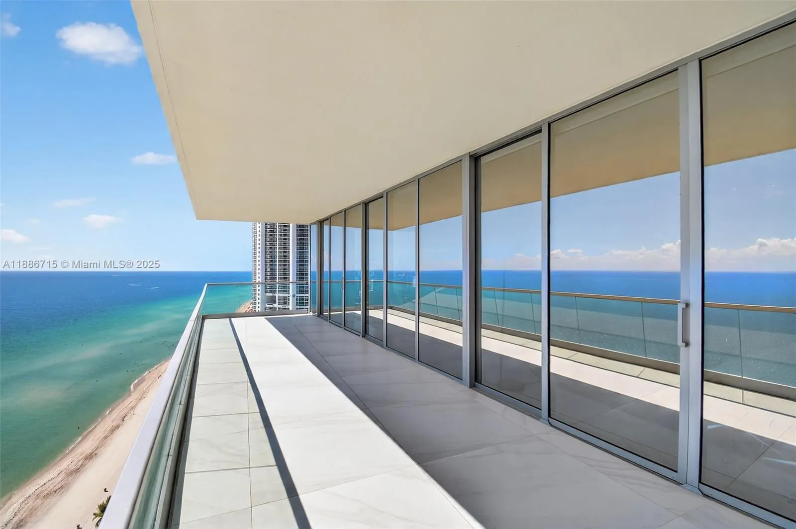 18501 Collins Ave, #2504