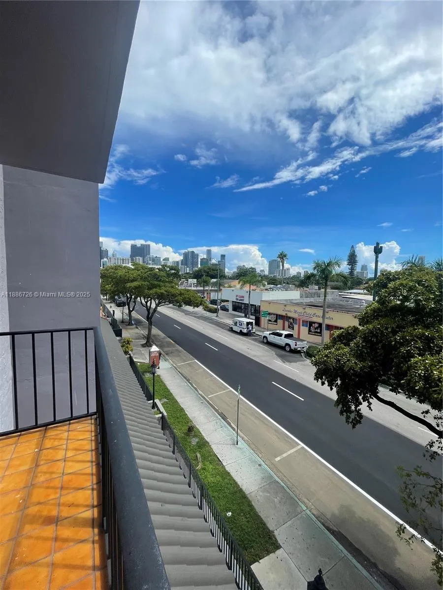777 SW 9th Ave, #314