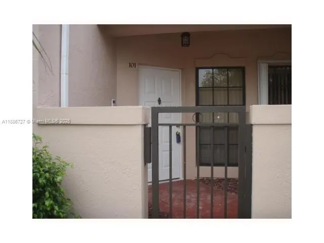 15875 SW 3rd Ct, #101