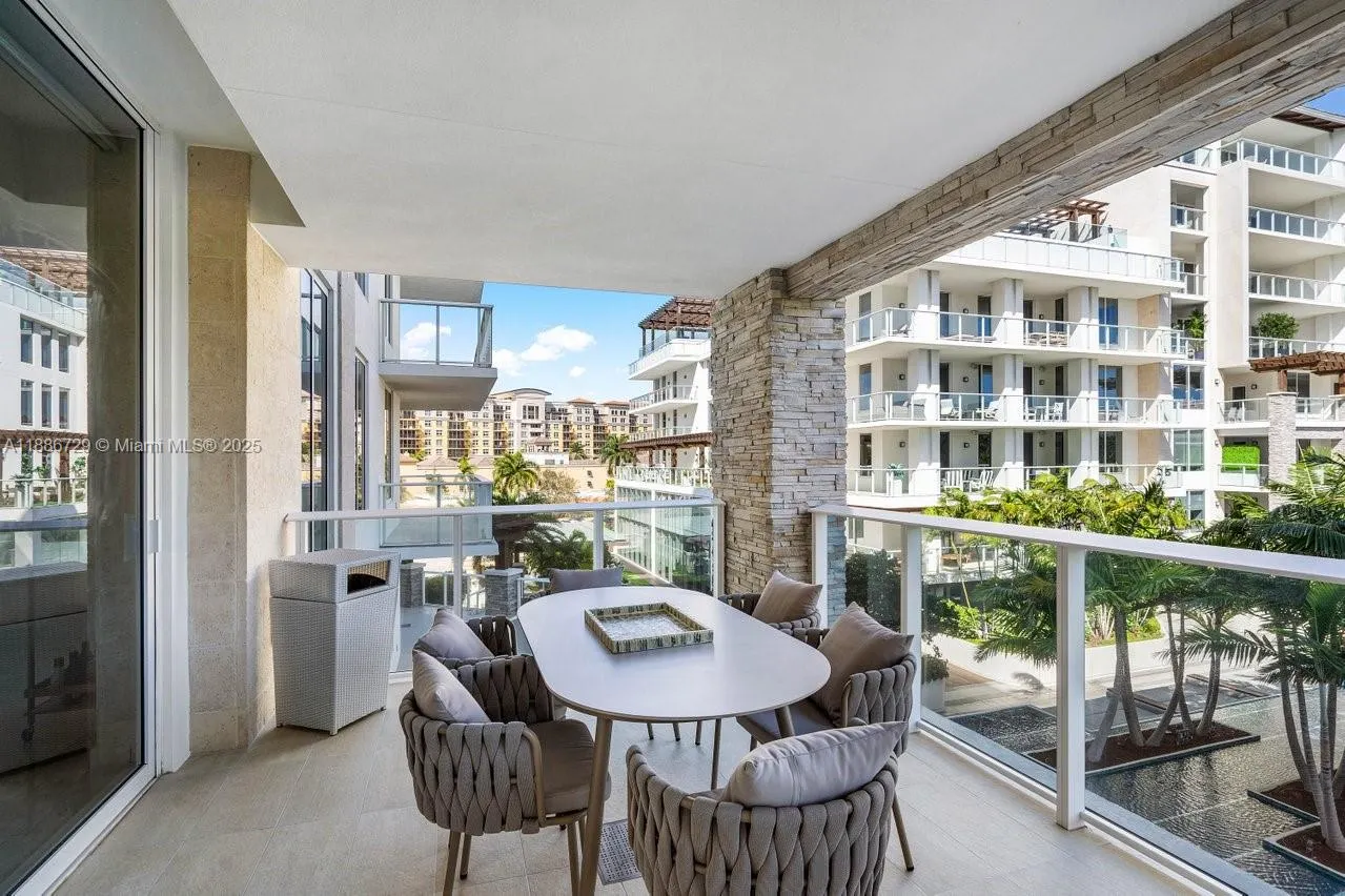 210 SE Mizner Blvd, #403