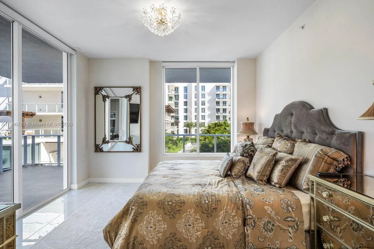 210 SE Mizner Blvd, #403