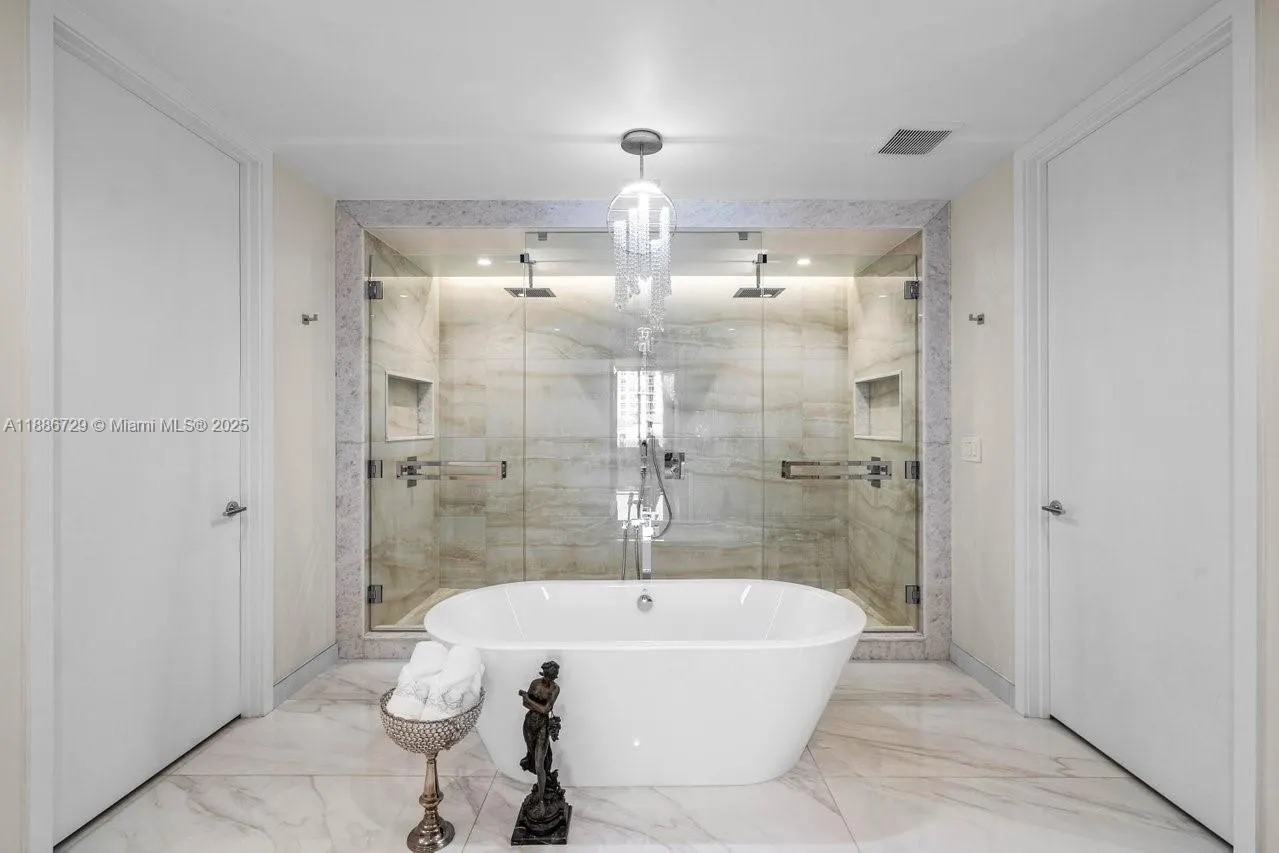 210 SE Mizner Blvd, #403