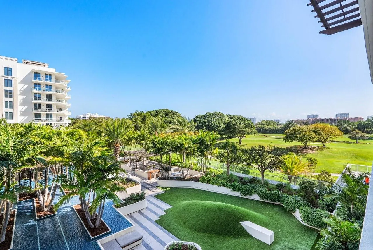 210 SE Mizner Blvd, #403