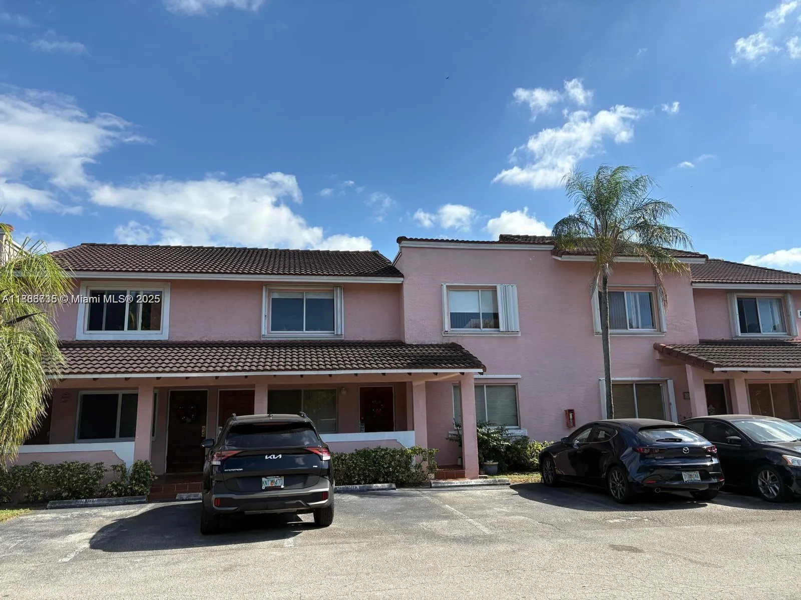 8039 Lake Dr, #102