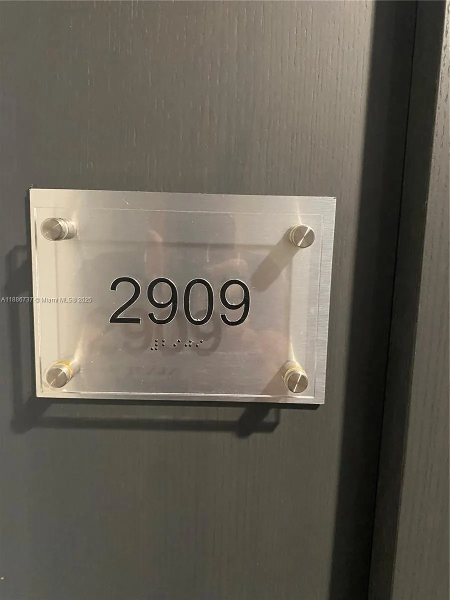 1800 S Ocean Dr, #2909