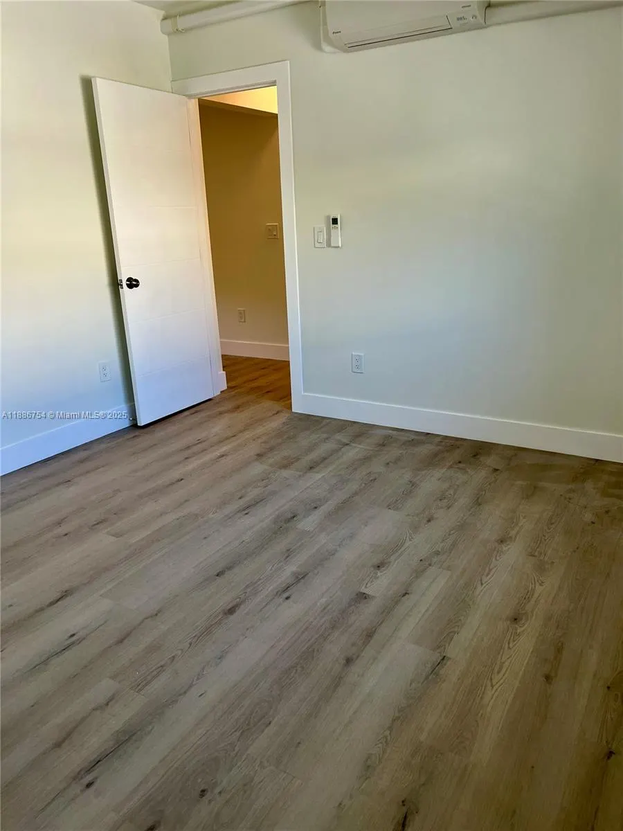 711 Beacom Blvd, #8