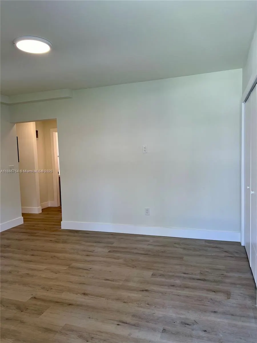 711 Beacom Blvd, #8
