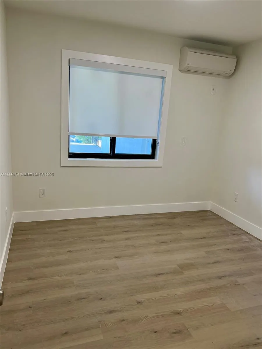 711 Beacom Blvd, #8