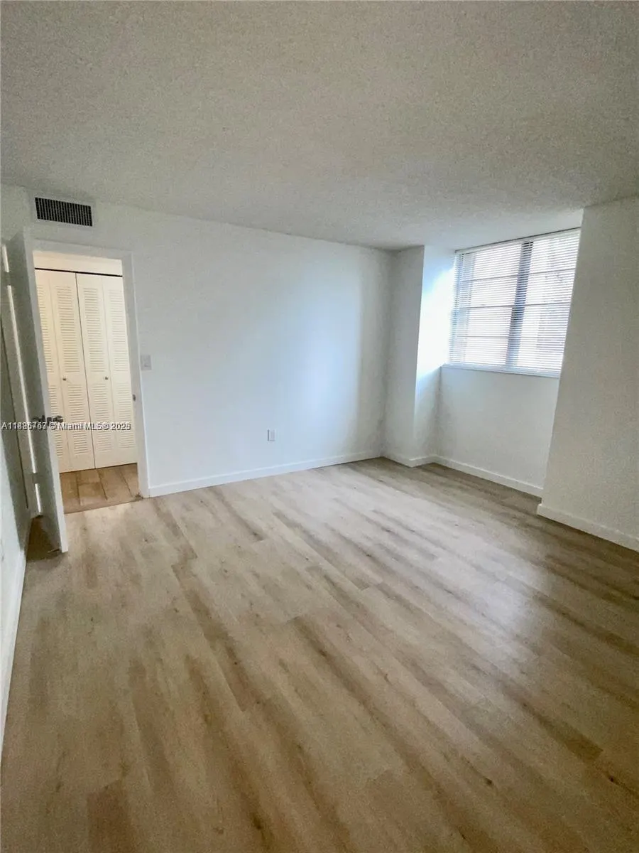 10425 SW 112th Ave, #208