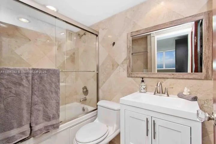 3901 S Ocean Dr, #14L