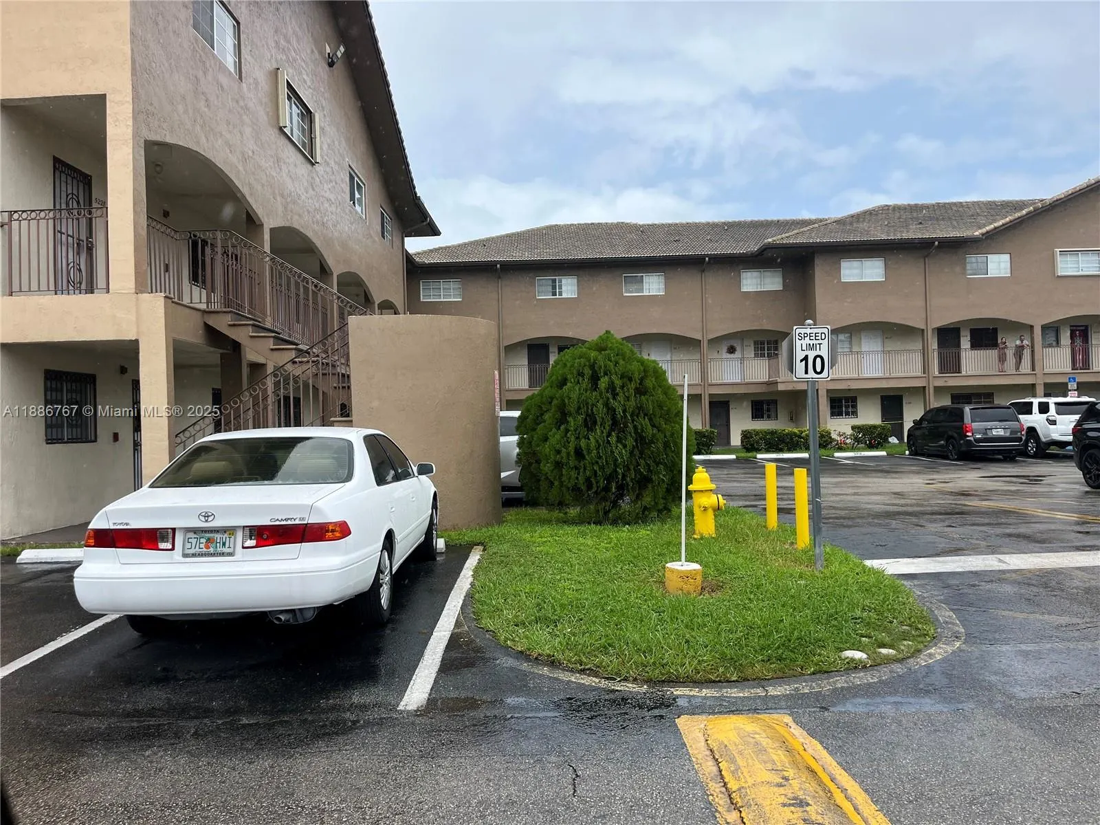 8851 NW 119 ST, #5222