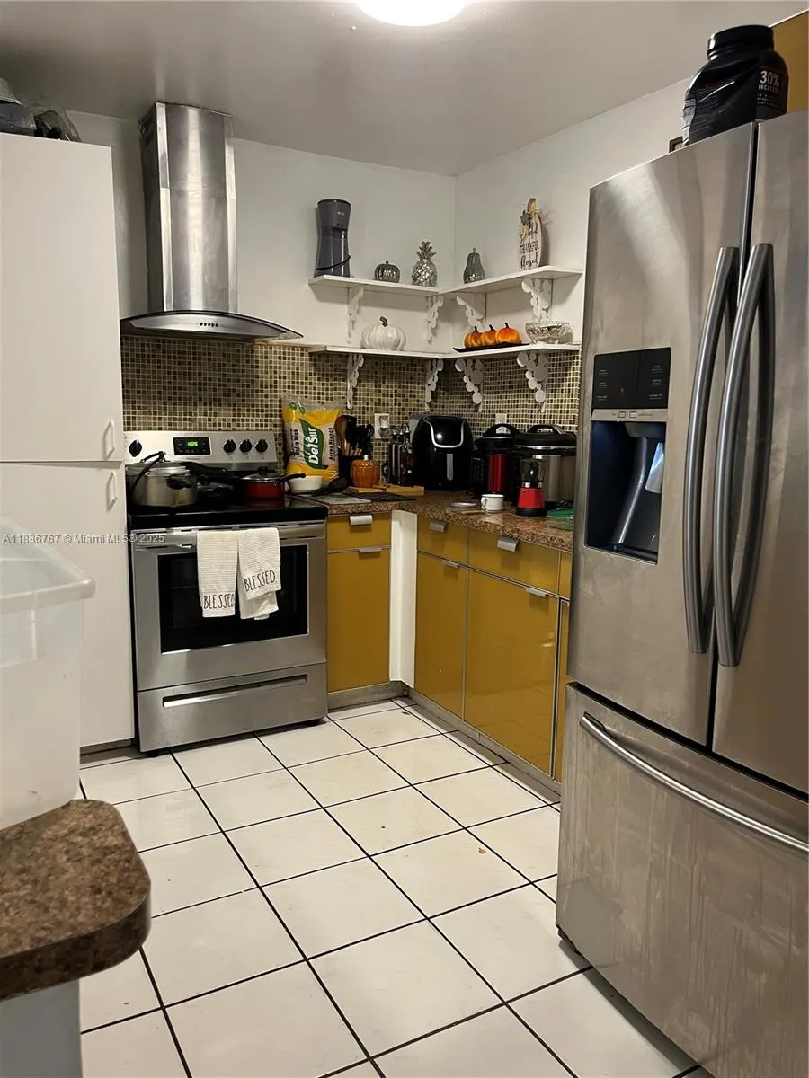 8851 NW 119 ST, #5222