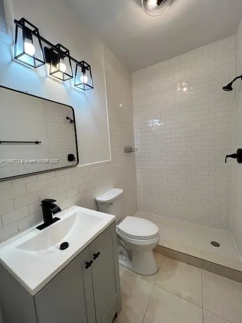 1000 SW 12th Ct, #4