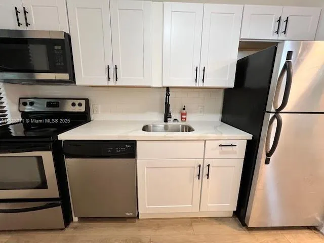 1000 SW 12th Ct, #4
