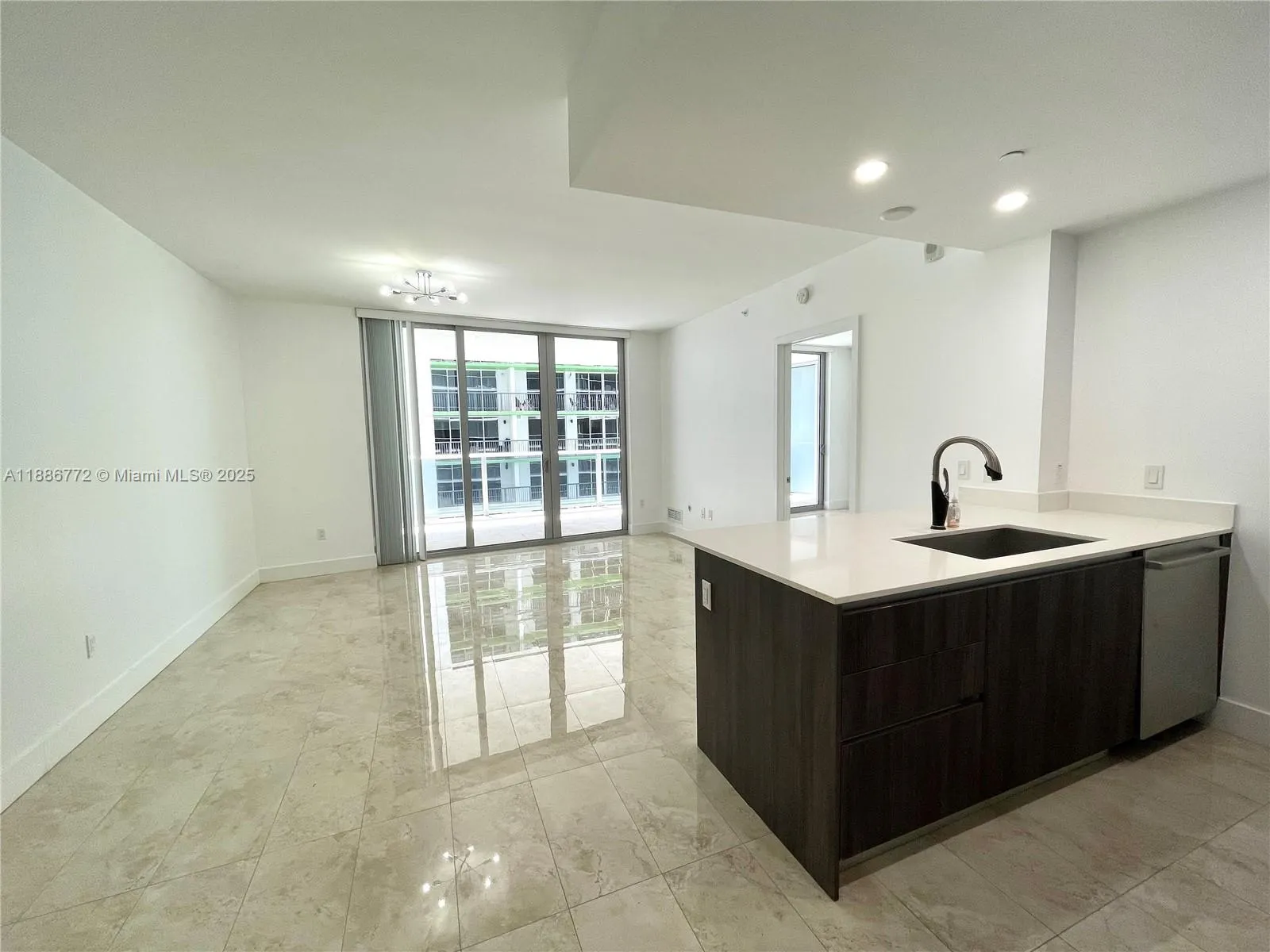 488 NE 18th St, #2804