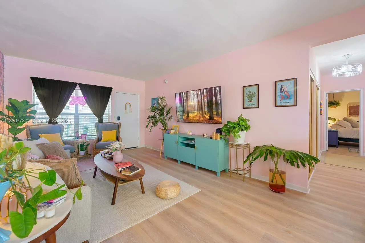 315 Van Buren St, #104B