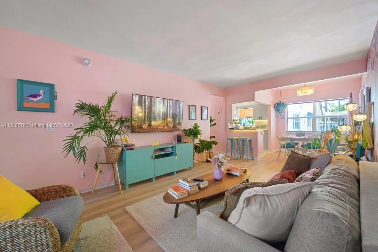 315 Van Buren St, #104B