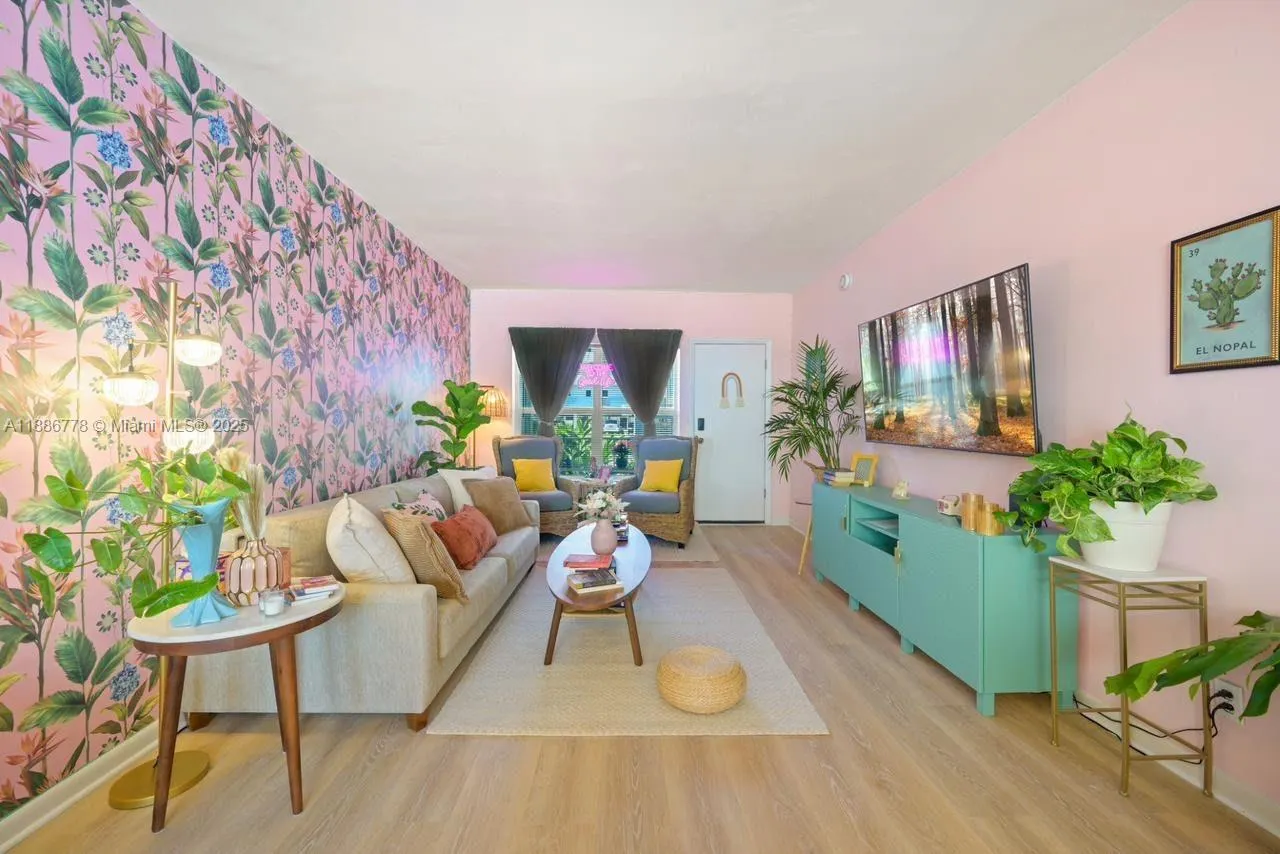315 Van Buren St, #104B