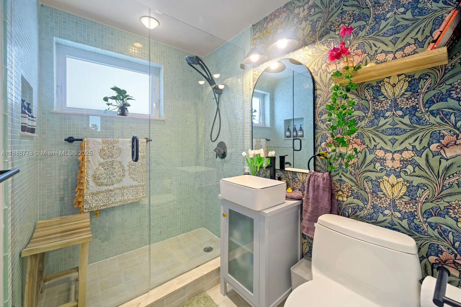315 Van Buren St, #104B