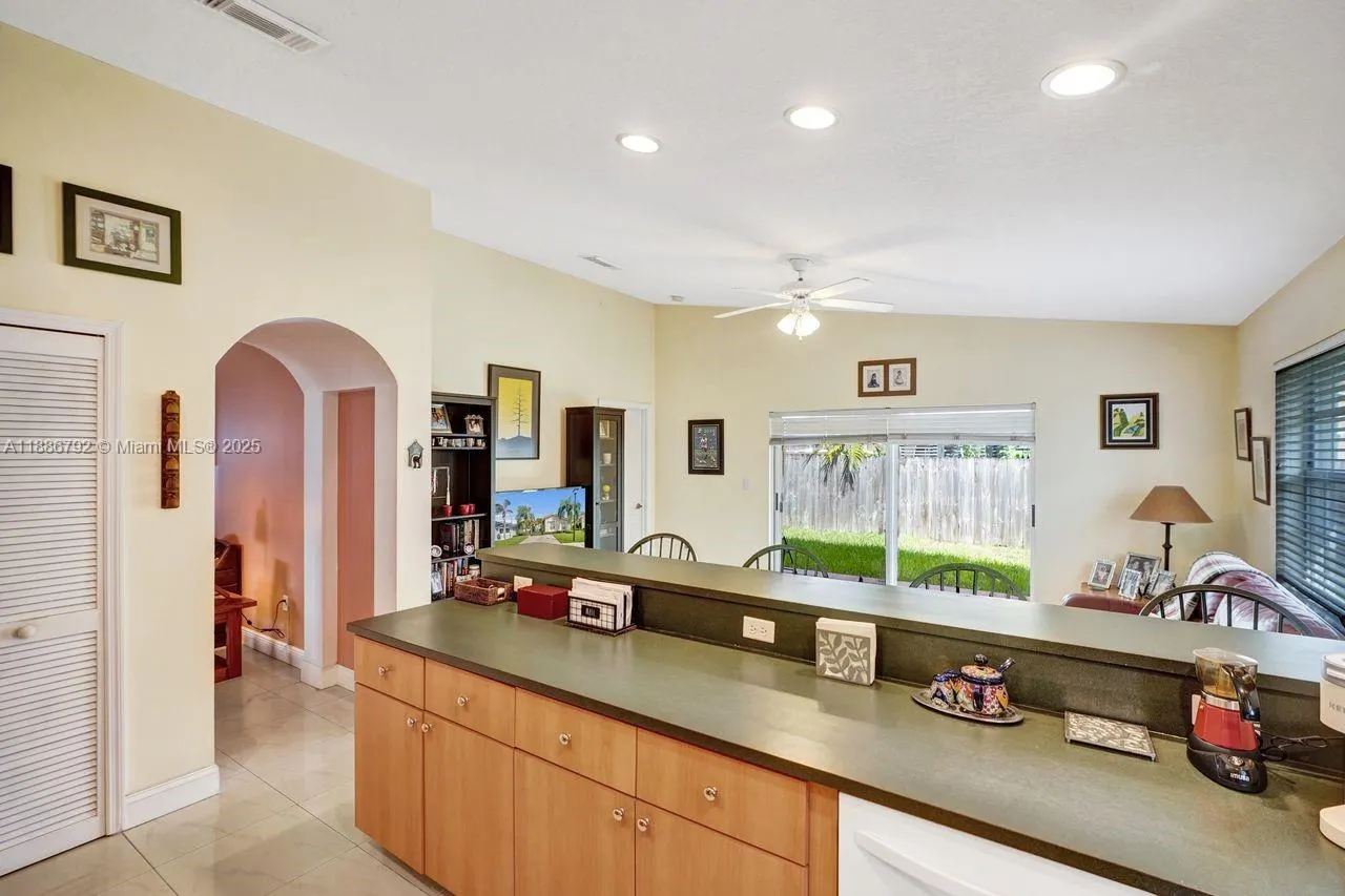 16451 SW 98th Ter