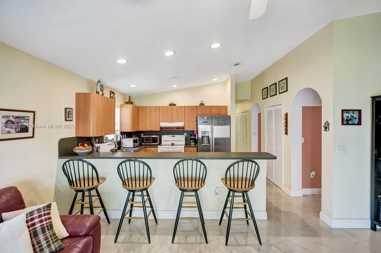 16451 SW 98th Ter