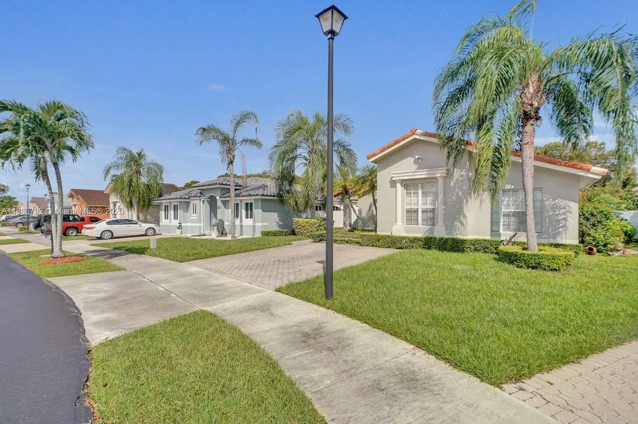 16451 SW 98th Ter