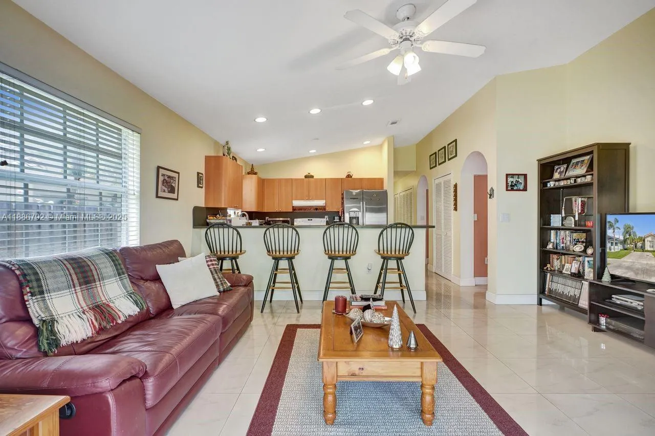 16451 SW 98th Ter