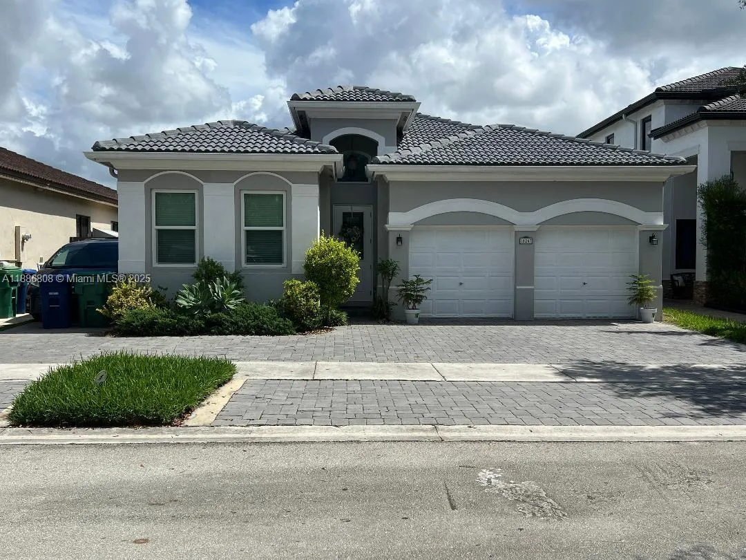 18247 NW 88th Pl