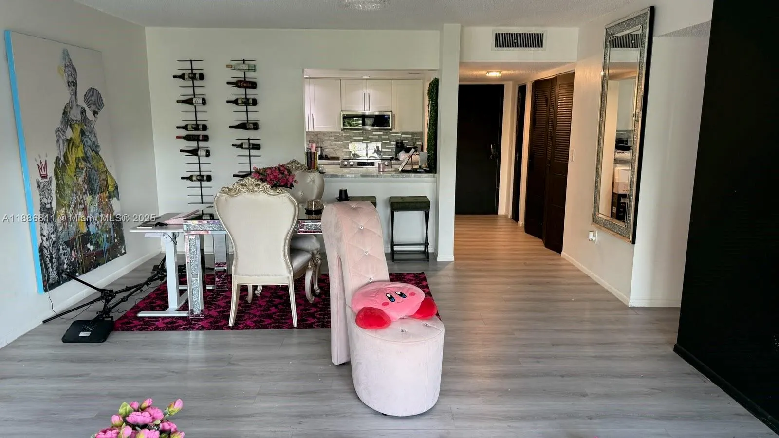 1101 River Reach Dr, #511