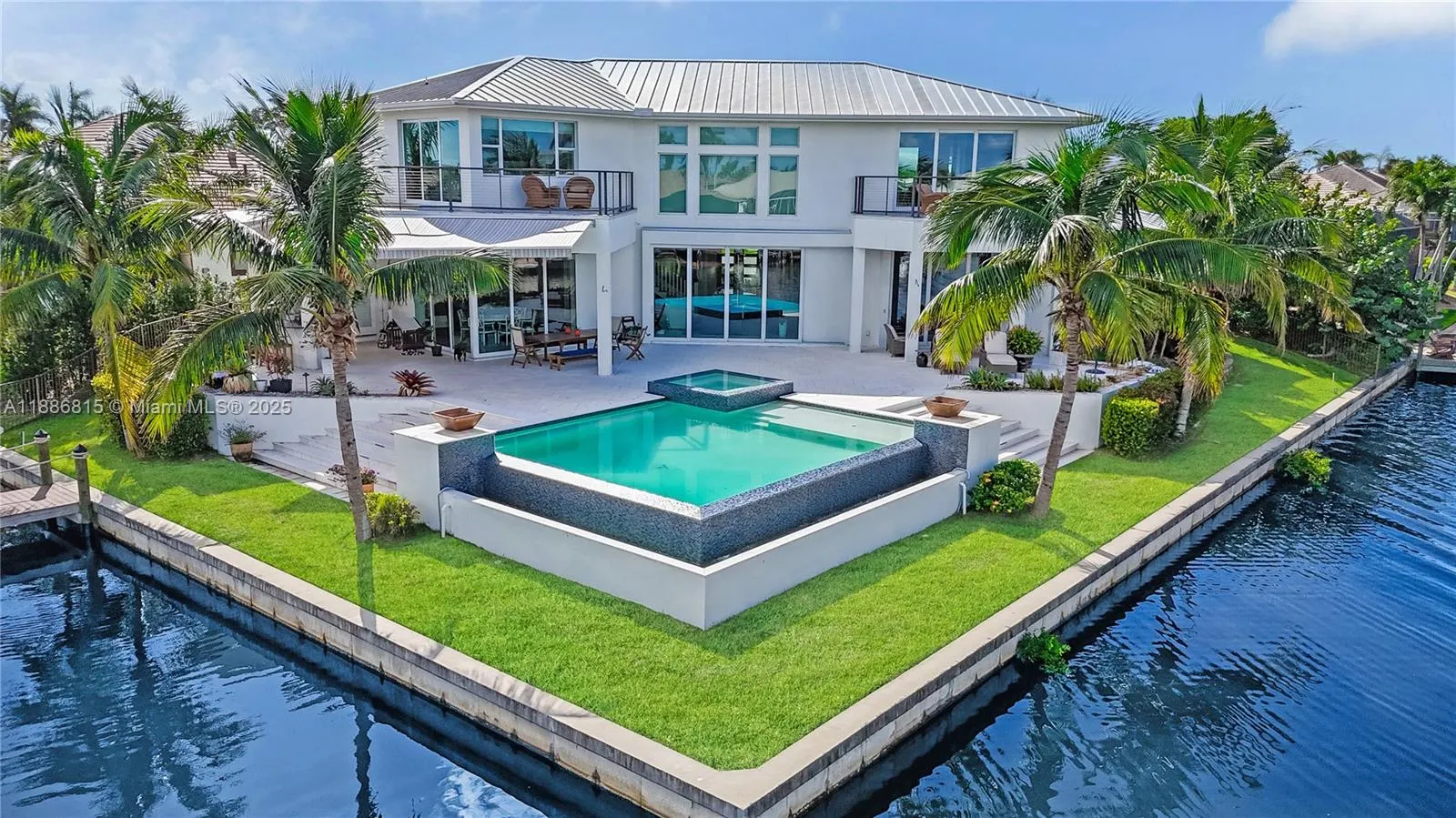 2801 SW 39th TER
