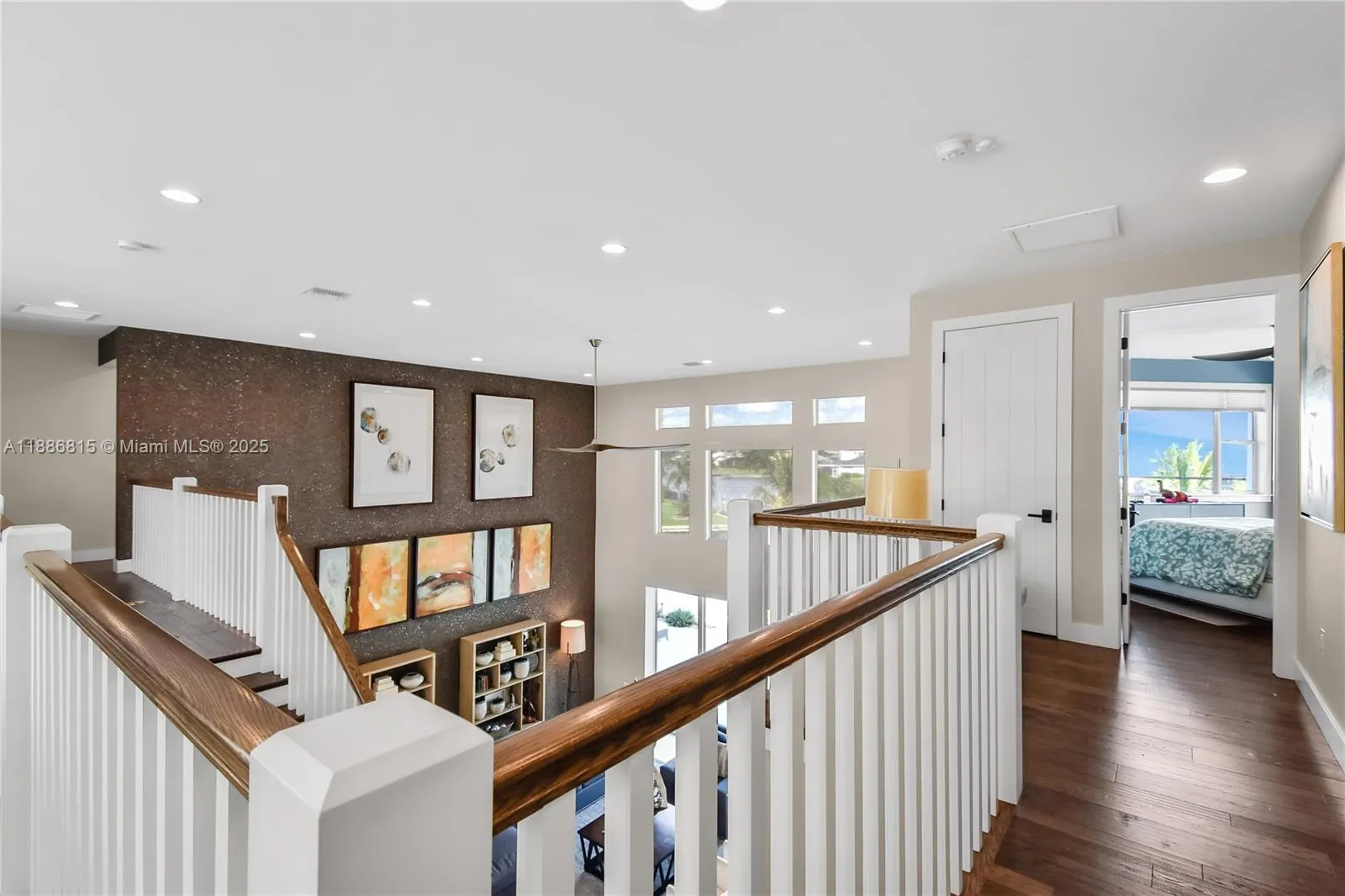 2801 SW 39th TER