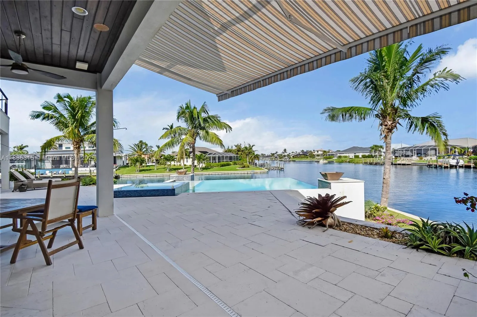 2801 SW 39th TER