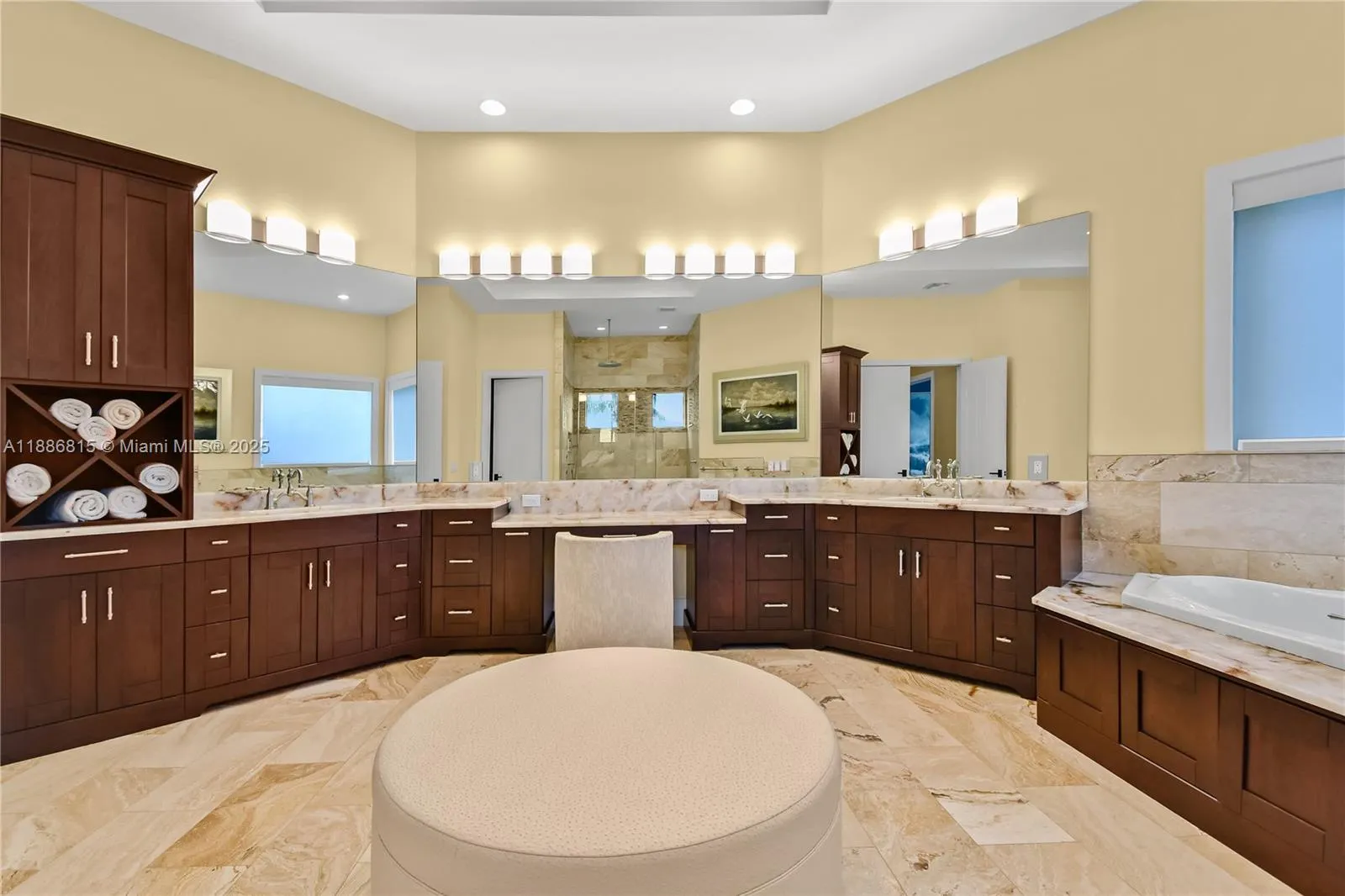 2801 SW 39th TER