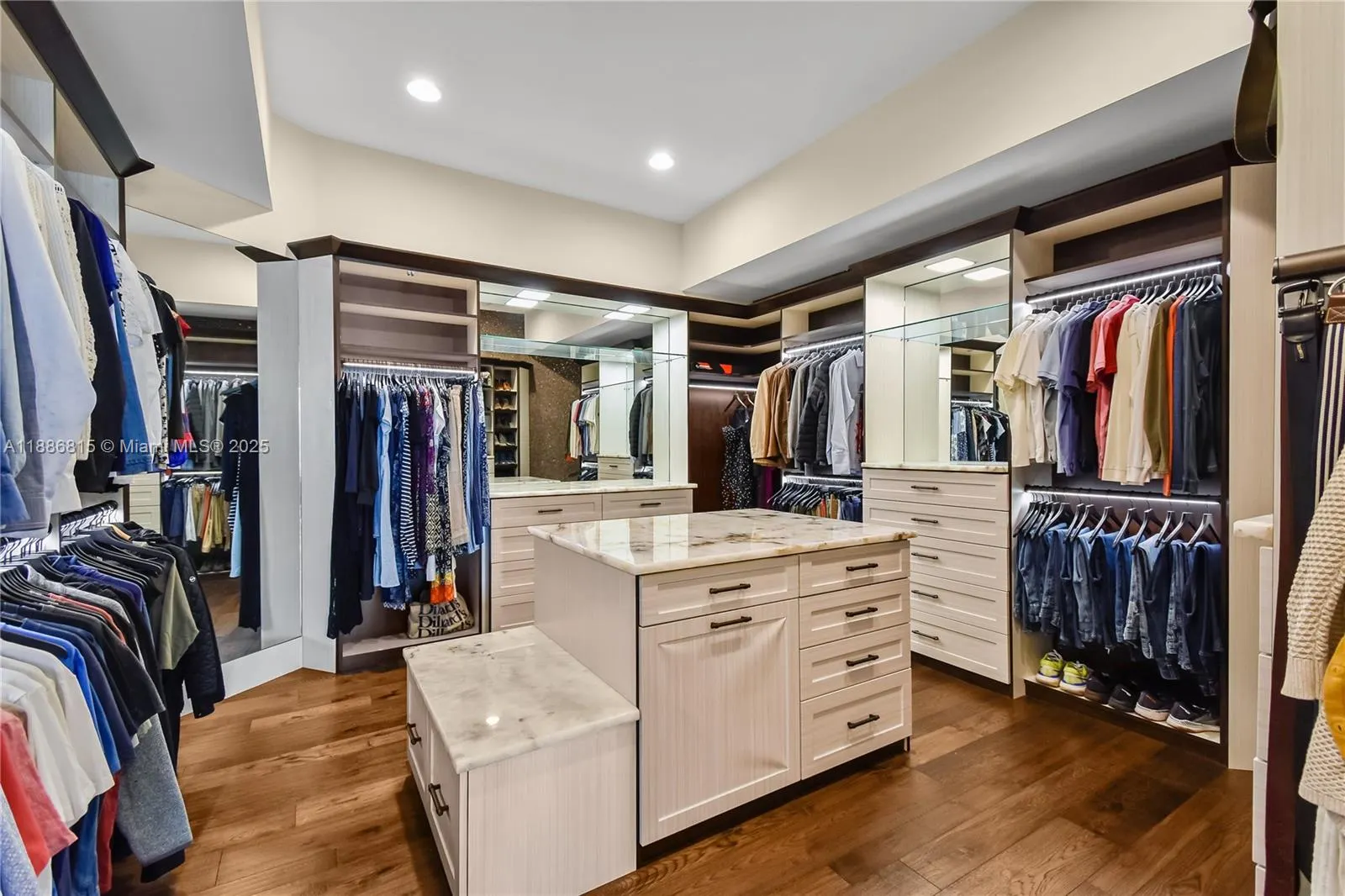 2801 SW 39th TER