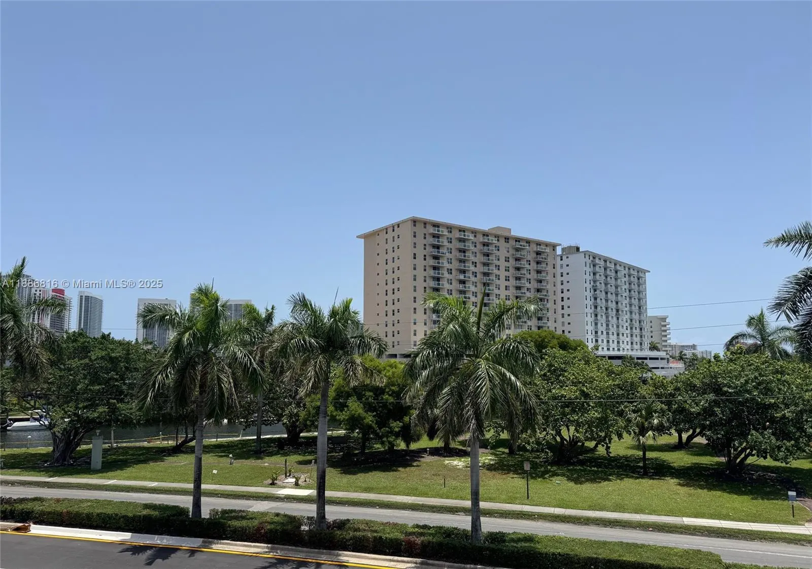 300 Layne Blvd, #313