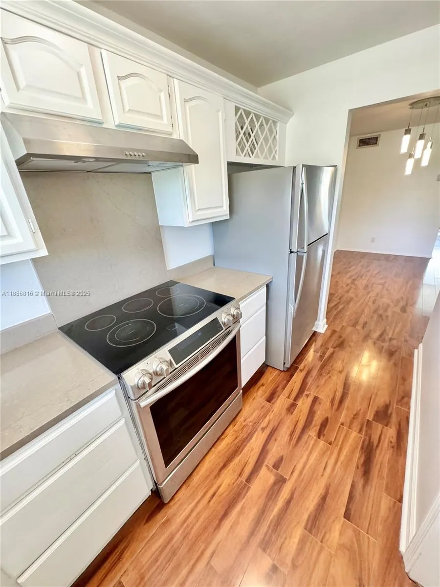 300 Layne Blvd, #313
