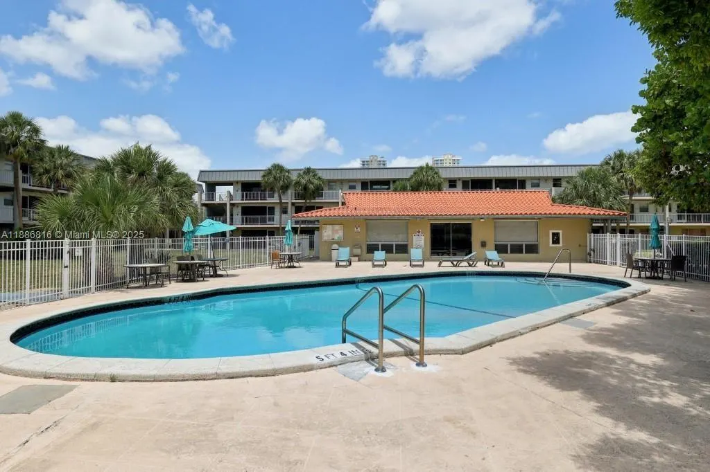 300 Layne Blvd, #313